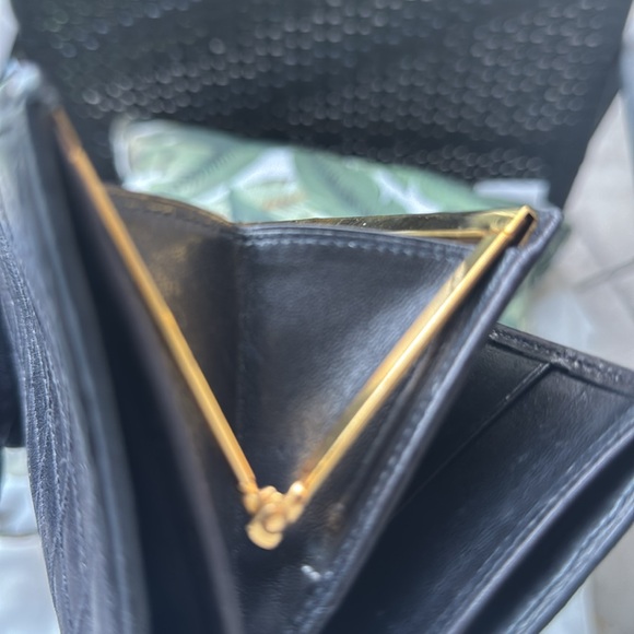 New Addition-❤️🔥Vintage Chanel Long Black Leather Wallet-Beautiful❤️🔥 - Picture 9 of 9